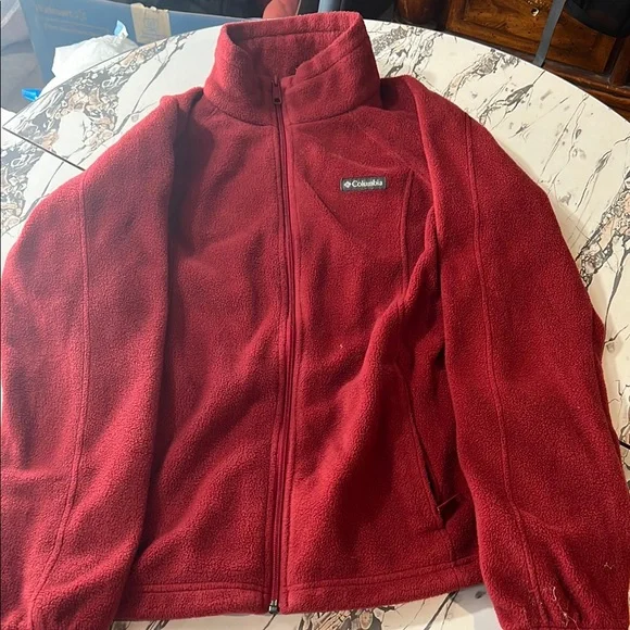 Columbia Red Long Sleeve jacket with Mandarin Collar and Relaxed Fit - Picture 1 of 3